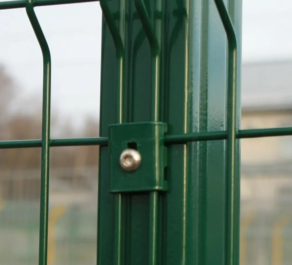 Крепление (скоба и саморез 5,5х32) RAL 6005 зеленый GL